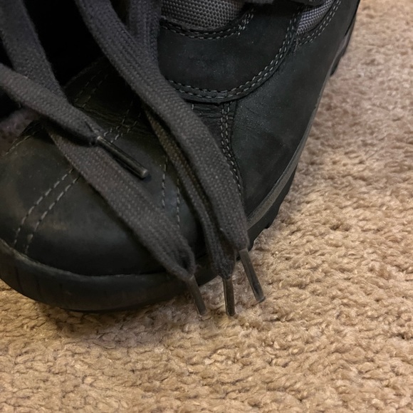 Timberland women’s snow boots - Picture 11 of 12